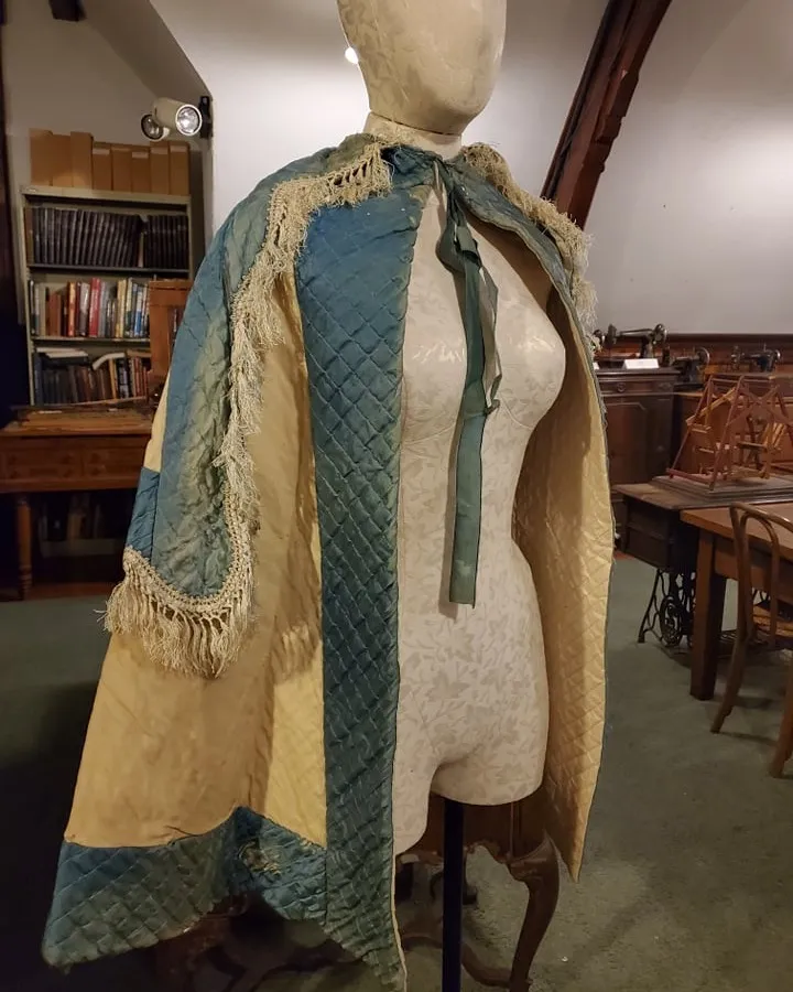 Historic clothing on mannequin